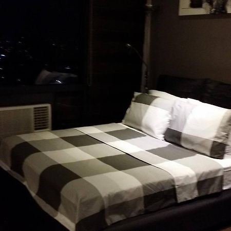 Seven Doors Aparthotels In Gramercy Makati Makati City Zewnętrze zdjęcie