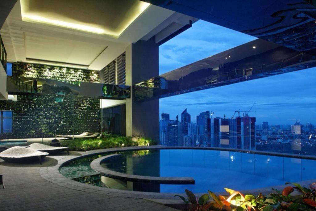 Seven Doors Aparthotels In Gramercy Makati Makati City Zewnętrze zdjęcie