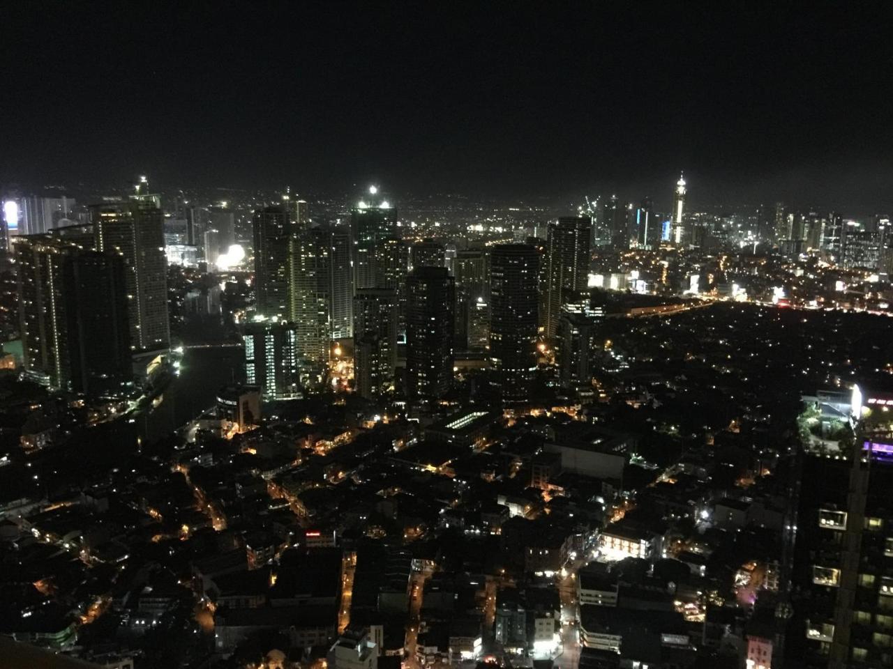 Seven Doors Aparthotels In Gramercy Makati Makati City Zewnętrze zdjęcie