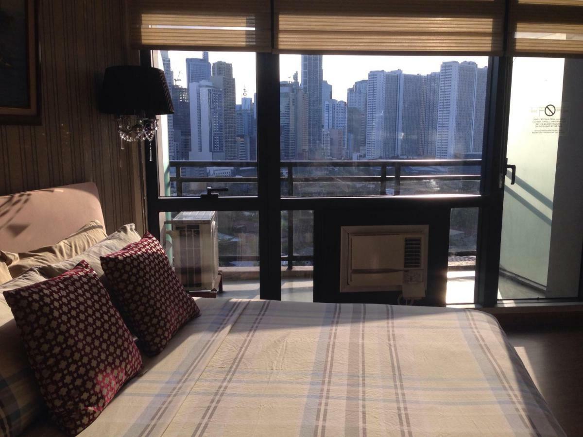 Seven Doors Aparthotels In Gramercy Makati Makati City Zewnętrze zdjęcie