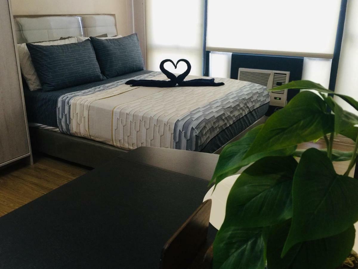 Seven Doors Aparthotels In Gramercy Makati Makati City Zewnętrze zdjęcie